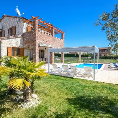 Paradis By Interhome Nyaraló