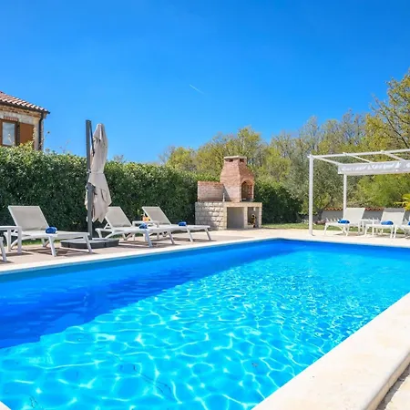 Paradis By Interhome *