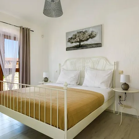 Hébergement de vacances Paradis By Interhome